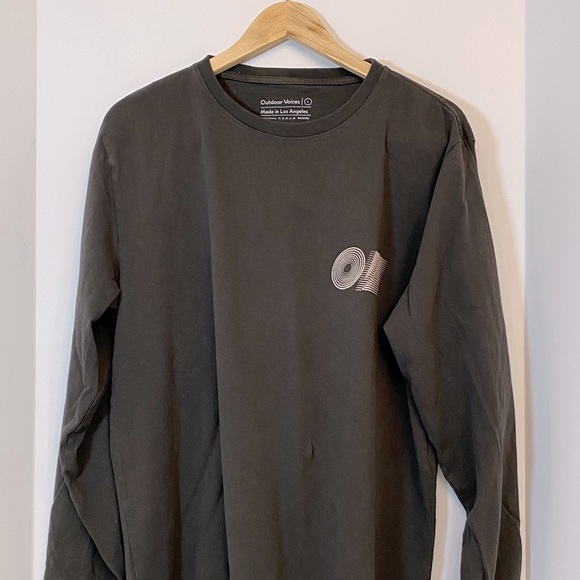 Outdoor Voices Tops - Outdoor Voices Graphic long sleeve Tee Size L